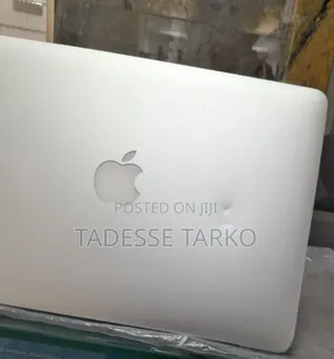 New Laptop Apple 8GB Intel Core i5 SSD 256GB