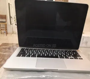 New Laptop Apple 8GB Intel Core i5 SSD 256GB