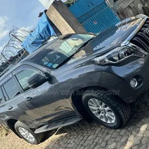 Toyota Land Cruiser Prado 2014 Gray
