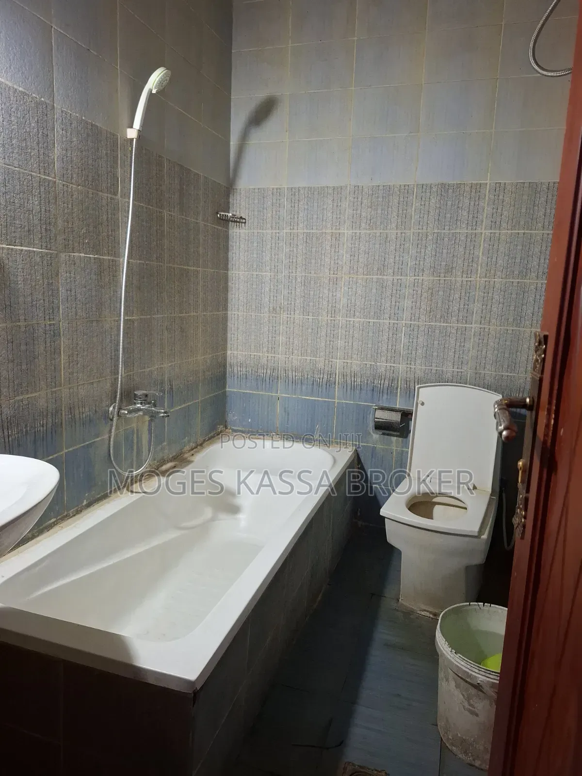 3bdrm Villa in ቦሌ ቡልቡላ 93 ማዞርያ ምርጥ, Yeka for sale