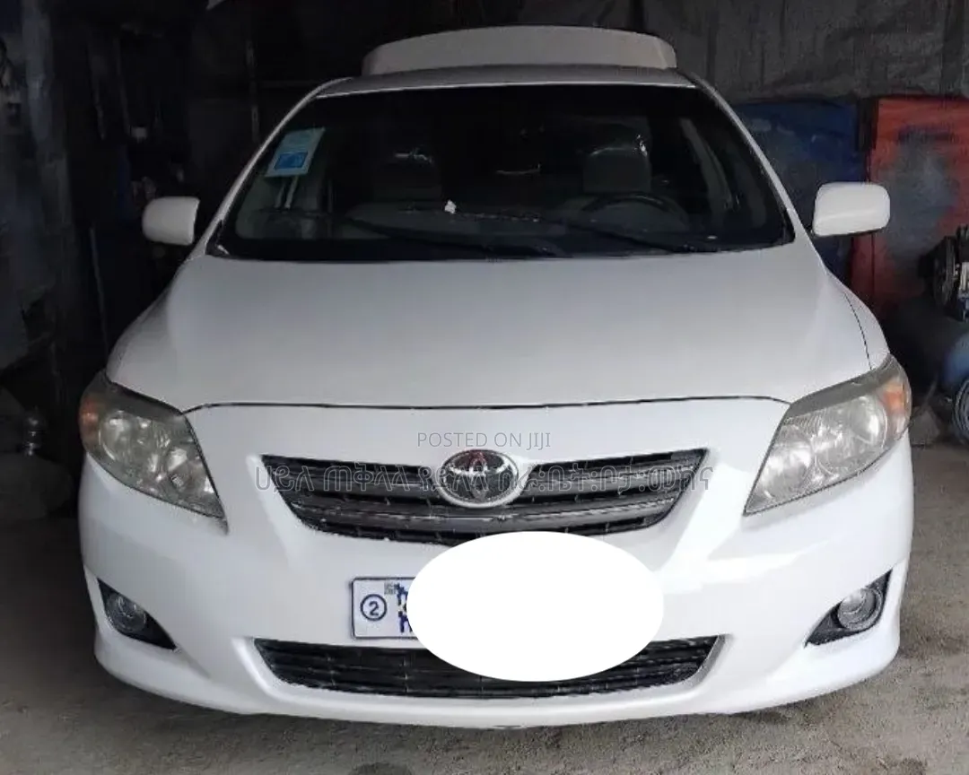 Toyota Corolla 2011 White