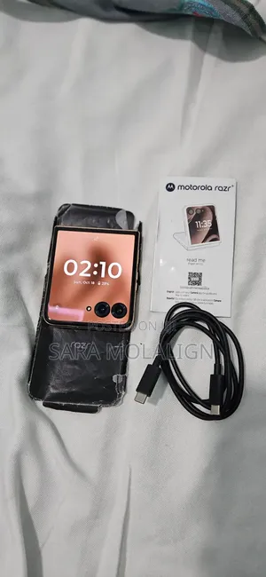 New Motorola Razr 60 256 GB