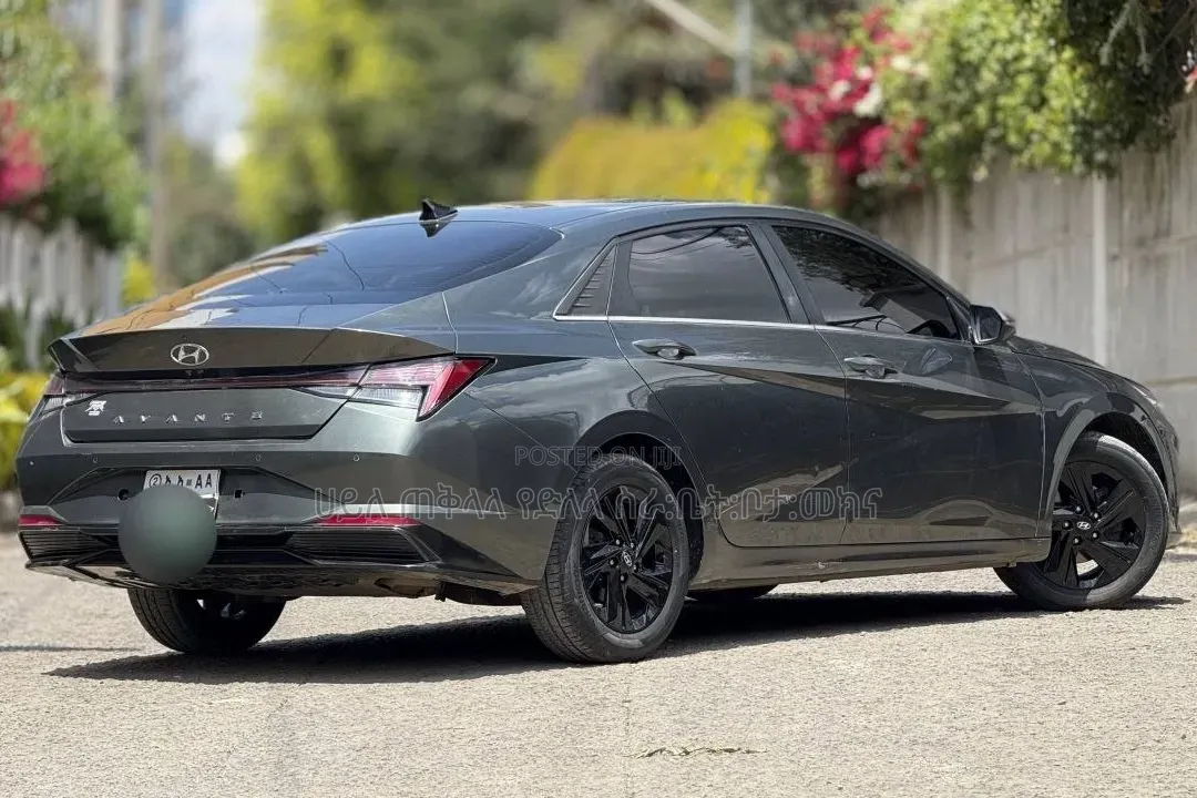 Hyundai Avante 2023 Gray