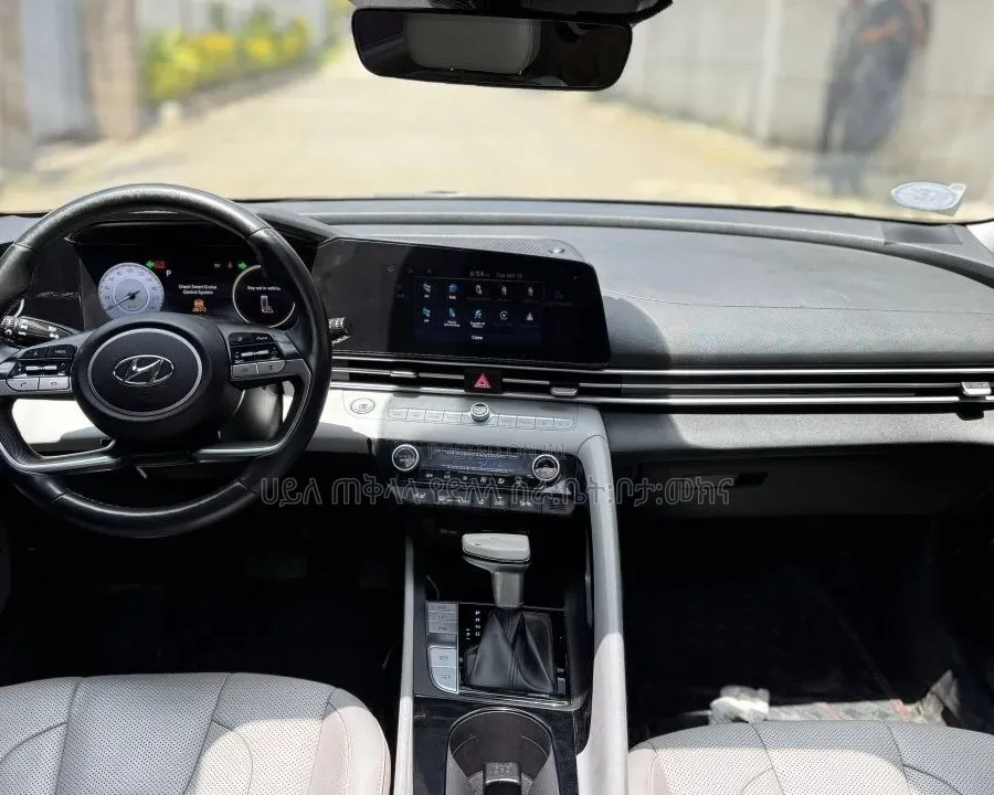 Hyundai Avante 2023 Gray