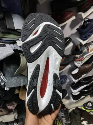 New Balance FuelCell Walker Elite (ሰፊ/Wide)