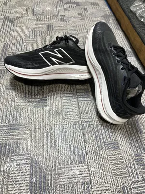 New Balance FuelCell Walker Elite (ሰፊ/Wide)