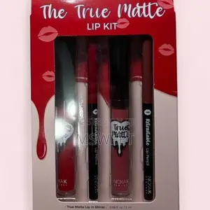 True Matte Lip Kit With 2 Matte Lipstick