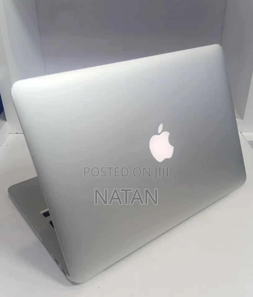 New Laptop Apple MacBook Pro 2013 8GB Intel Core i5 SSD 256GB