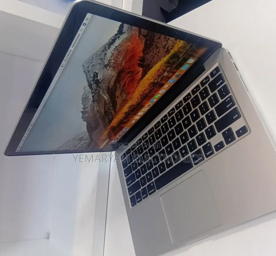 New Laptop Apple MacBook Pro 2013 8GB Intel Core i5 SSD 256GB