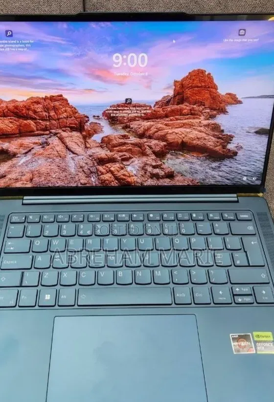 New Laptop Lenovo Yoga 700 16GB AMD Ryzen 7 SSD 512GB