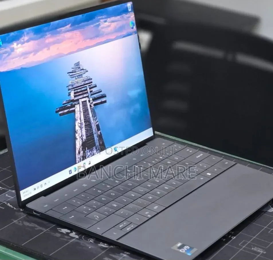 New Laptop Dell XPS 13 16GB Intel Core i7 SSD 512GB