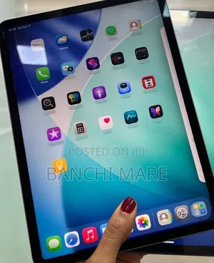 New Apple iPad Pro (2022) 256 GB