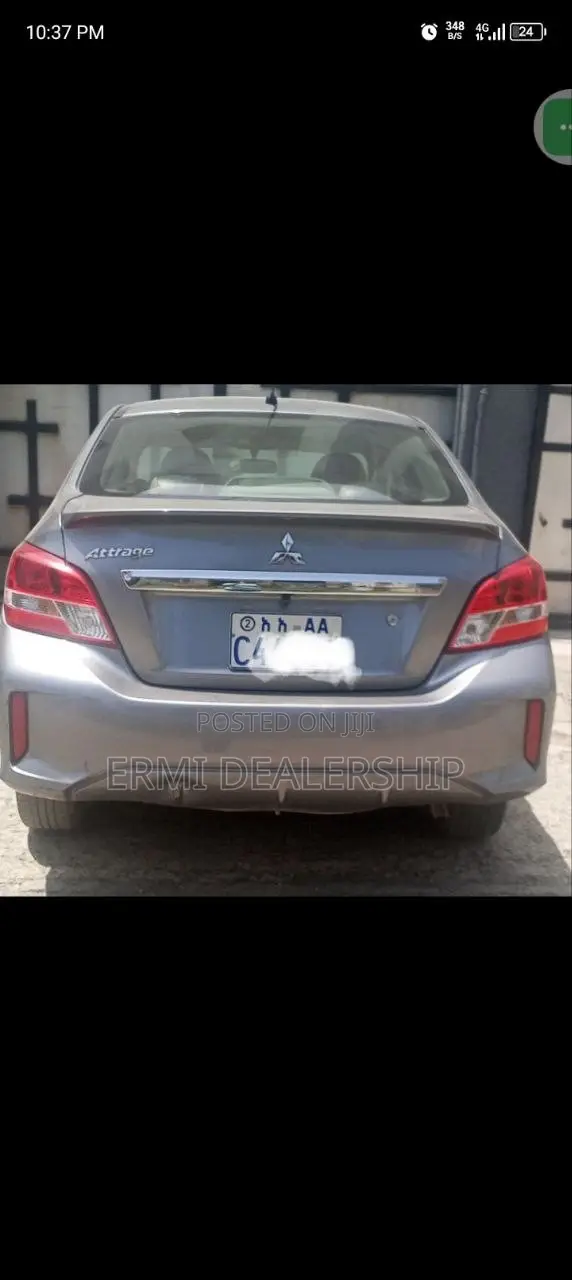 Mitsubishi Attrage 2022 Silver