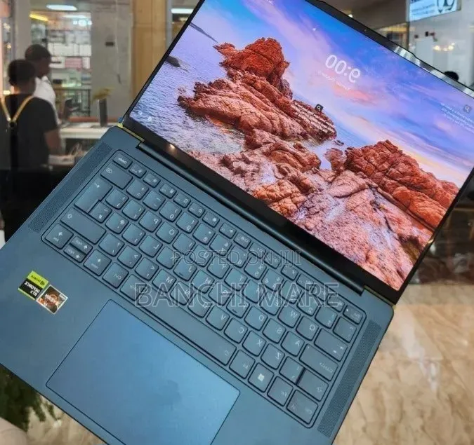 New Laptop Lenovo Yoga 7i 32GB AMD Ryzen 7 SSD 512GB