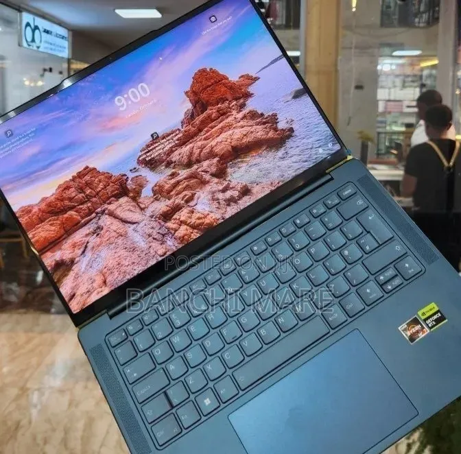 New Laptop Lenovo Yoga 7i 32GB AMD Ryzen 7 SSD 512GB