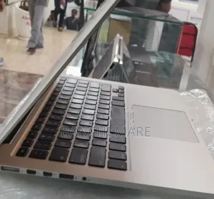 New Laptop Apple MacBook Pro 2013 8GB Intel Core i5 SSD 256GB