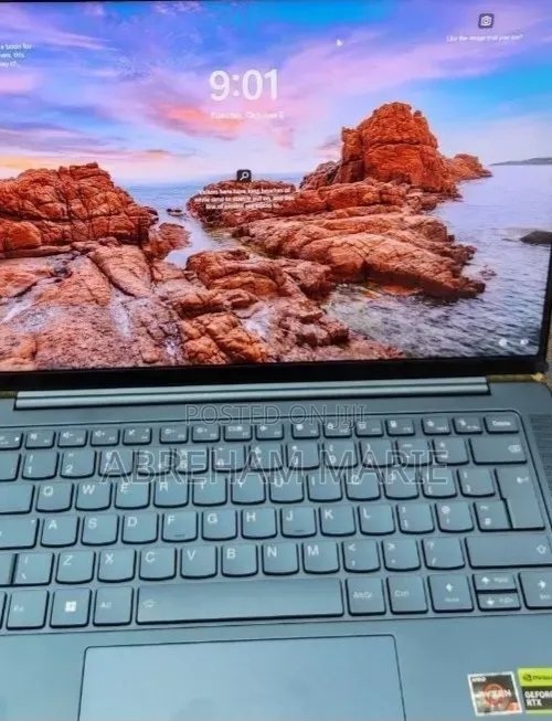 New Laptop Lenovo Yoga 700 16GB AMD Ryzen 7 SSD 512GB