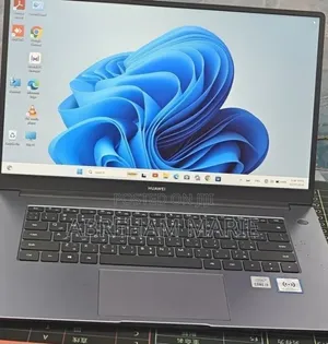 New Laptop Huawei MateBook 13 WRT-W19E 8GB Intel Core i3 SSD 256GB