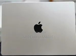 New Laptop Apple MacBook Pro 2024 M4 Pro 24GB Apple M4 Pro SSD 512GB