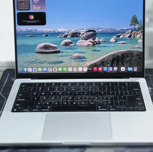 New Laptop Apple MacBook Pro 2024 M4 24GB Apple M4 SSD 512GB