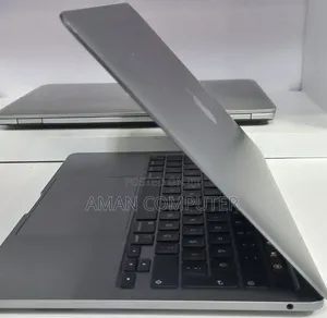 New Laptop Apple MacBook Pro 2020 M1 8GB Apple M1 SSD 256GB