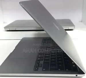 New Laptop Apple MacBook Pro 2020 M1 8GB Apple M1 SSD 256GB