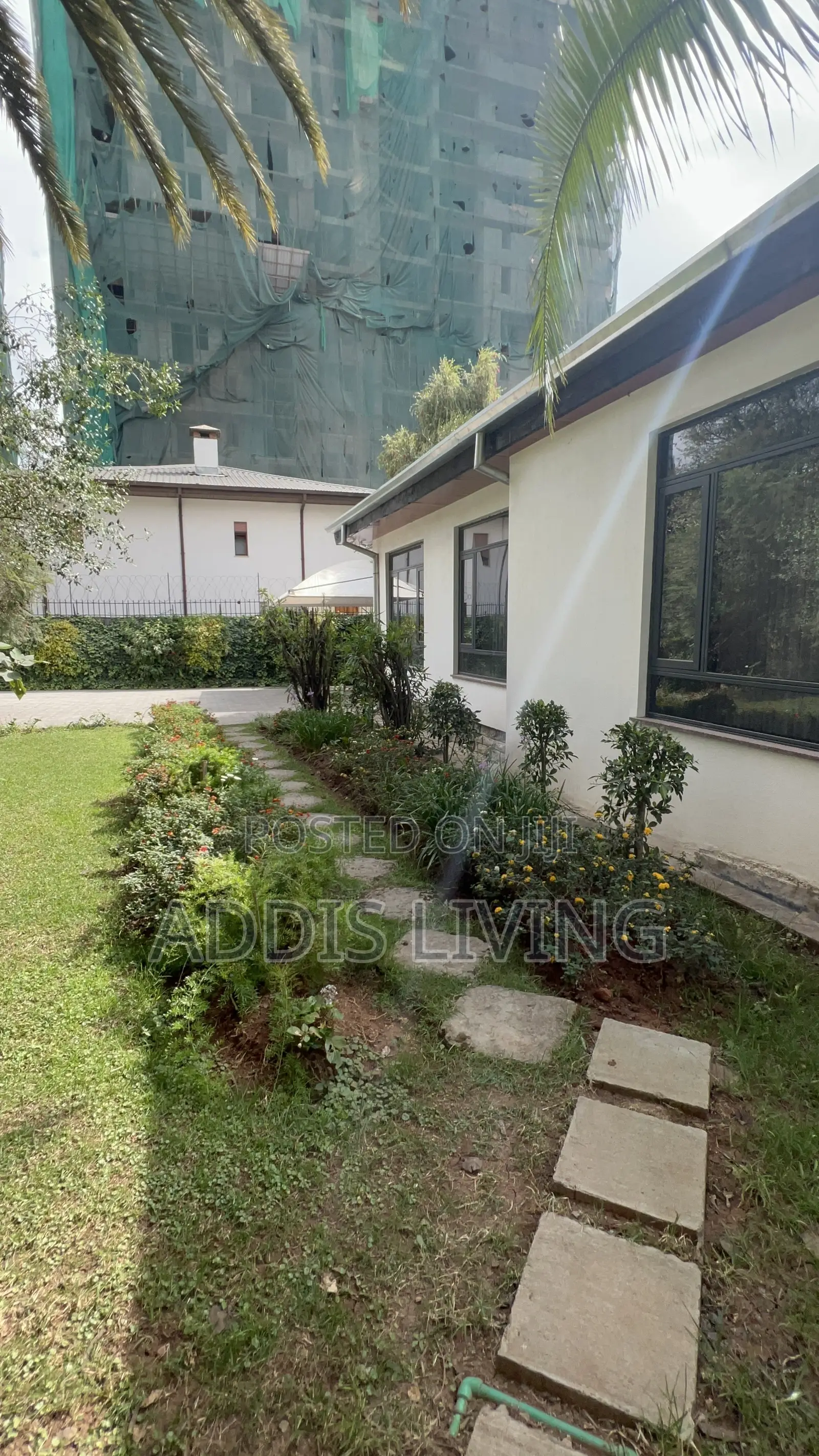 Furnished 6bdrm Villa in Bole for rent