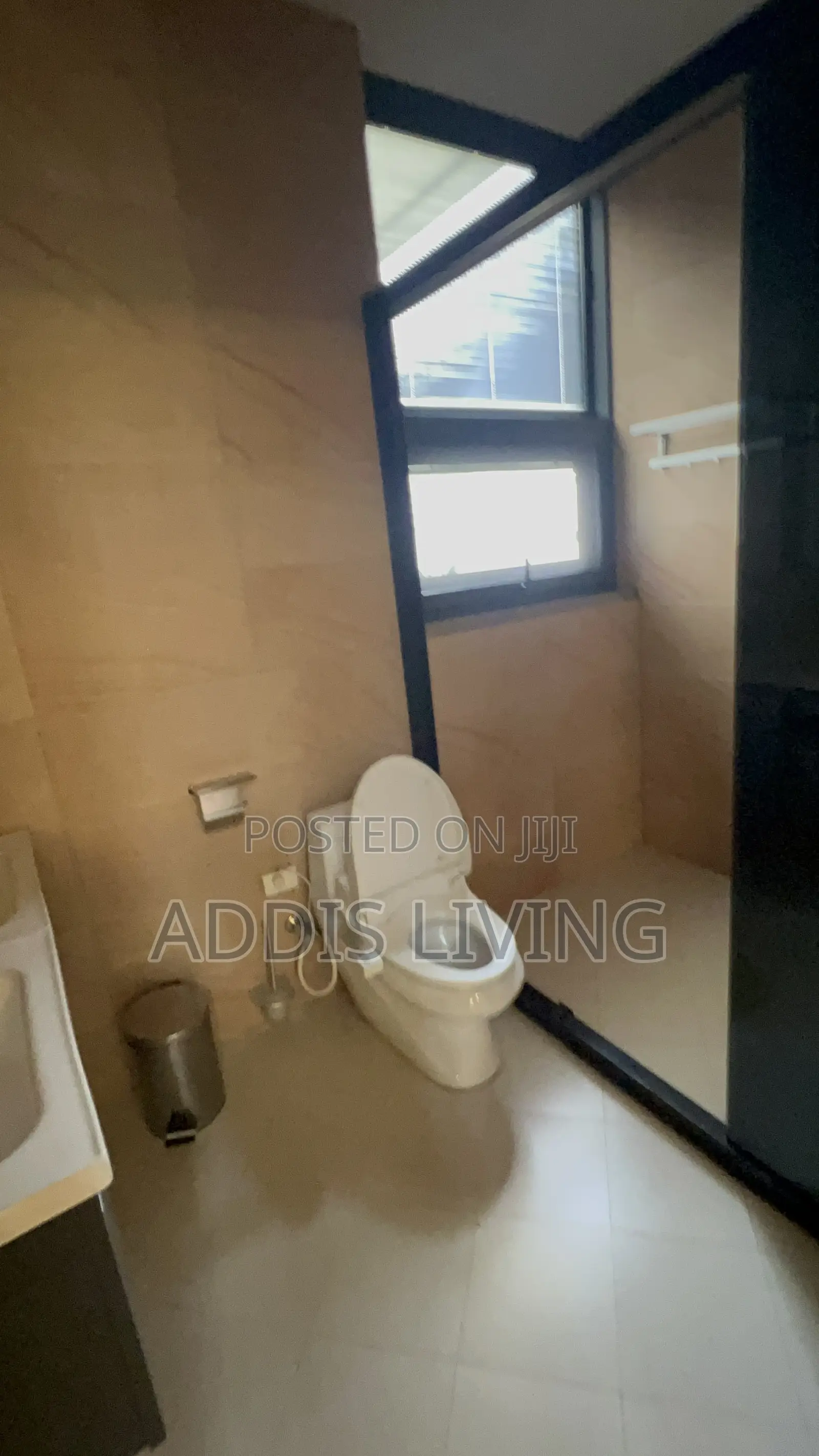Furnished 6bdrm Villa in Bole for rent