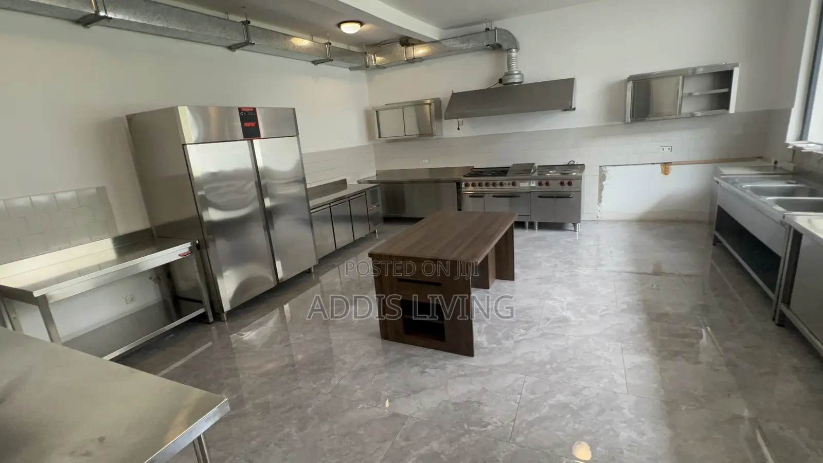 Furnished 6bdrm Villa in Bole for rent