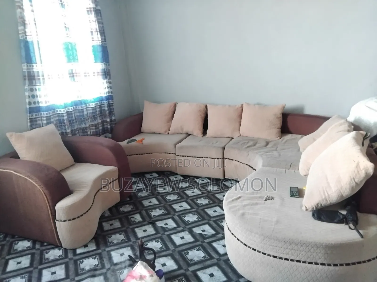 Solyana Sofa