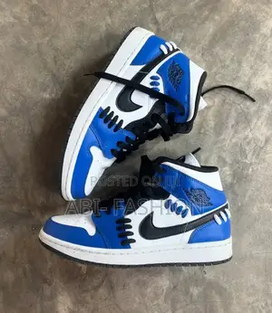 Air Jordan 1 Mid SE Game Royal White Blue Black | New Arrival