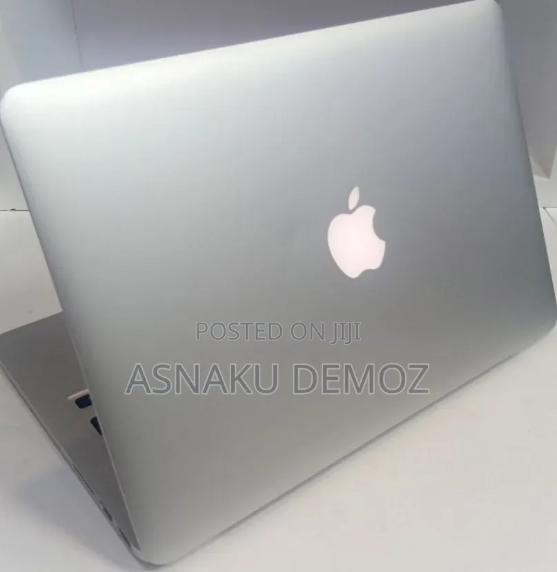 New Laptop Apple MacBook Pro 2013 8GB Intel Core i5 SSD 256GB