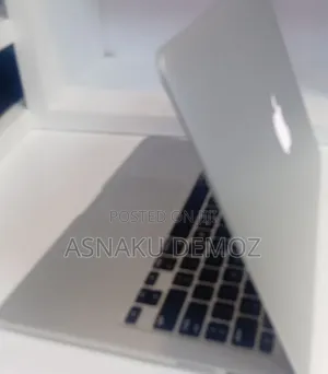 New Laptop Apple MacBook Pro 2013 8GB Intel Core i5 SSD 256GB