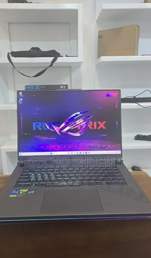 New Laptop Asus ROG Strix G16 16GB Intel Core i7 SSD 1T