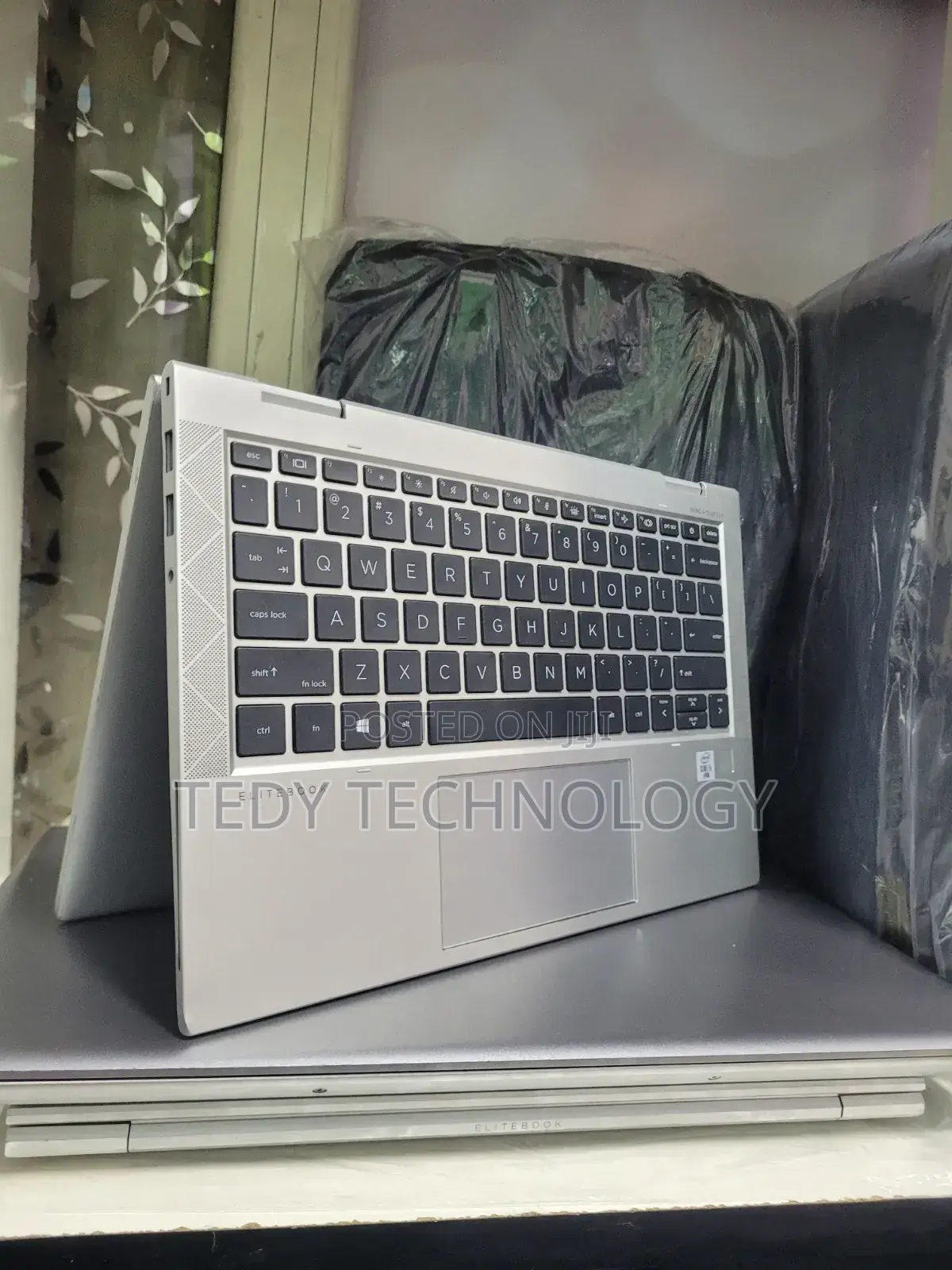 New Laptop HP EliteBook 830 16GB Intel Core i5 SSD 512GB