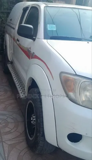 Toyota Hilux 2007 White