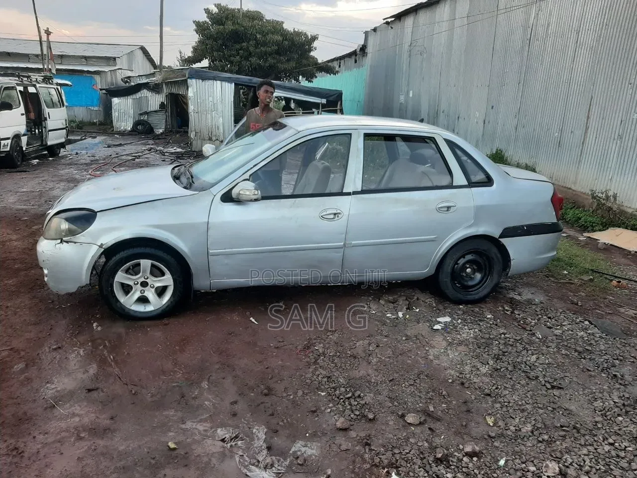 Lifan 520 2011 Silver