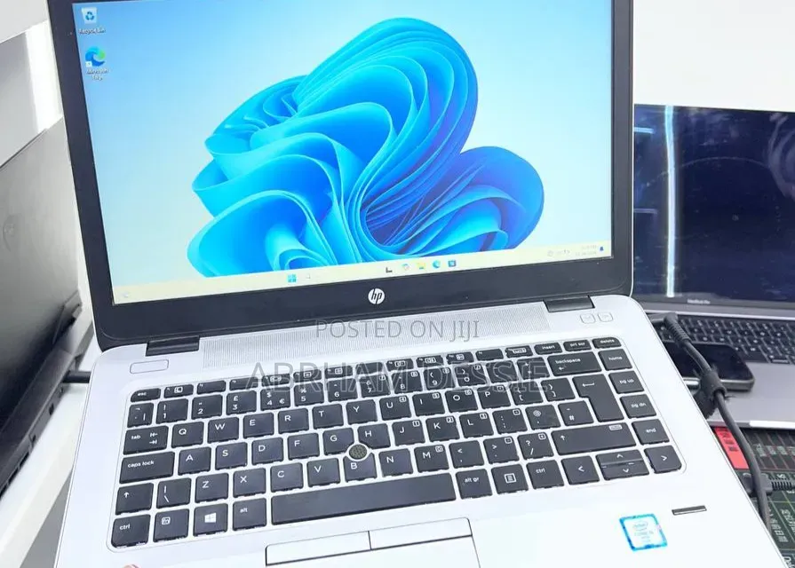 New Laptop HP EliteBook 840 G3 8GB Intel Core i5 SSD 1T