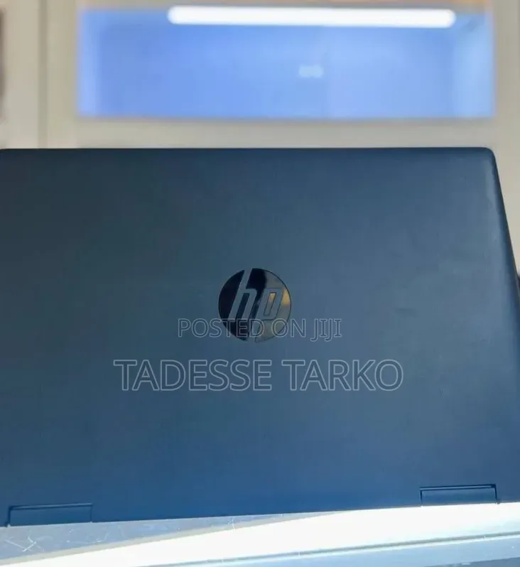 New Laptop HP Pavilion 14 8GB Intel Core i3 SSD 256GB