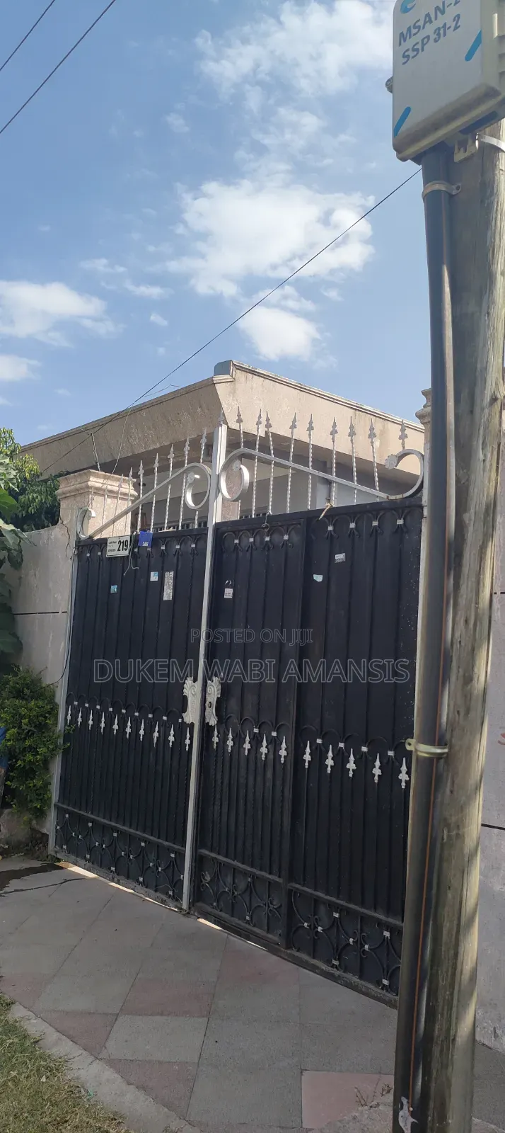 Furnished 8bdrm Villa in , East Shewa for sale