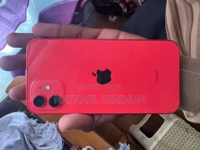 Apple iPhone 12 64 GB Red