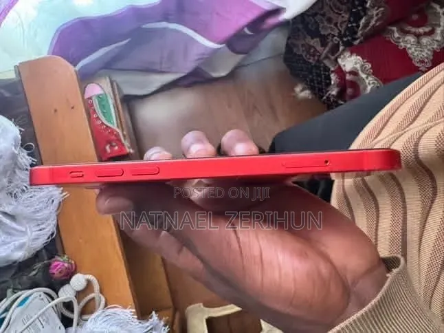 Apple iPhone 12 64 GB Red