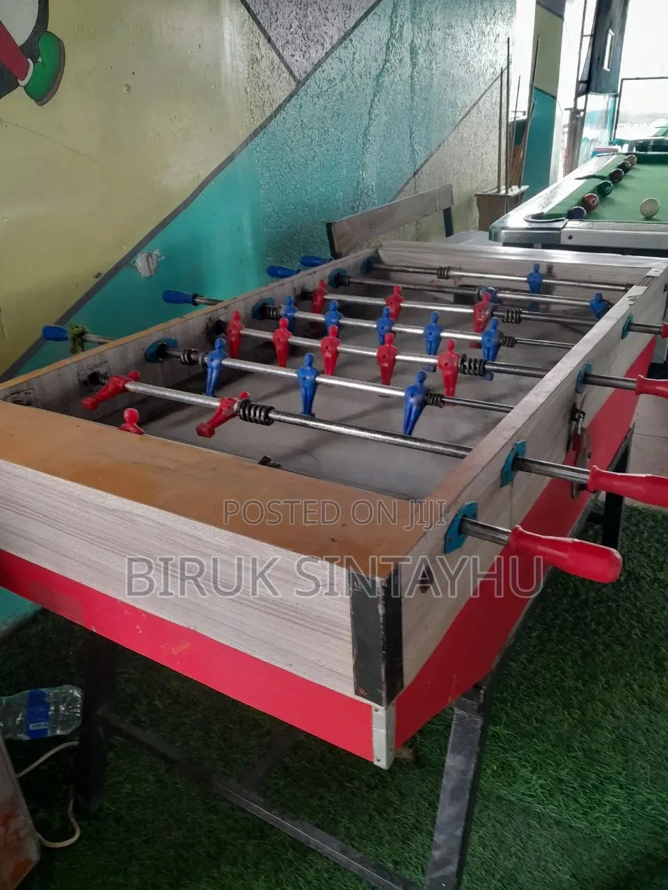 1 Pool እና 1 ጆተኒ