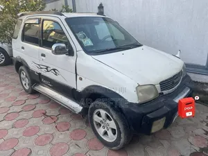 Car 1998 White
