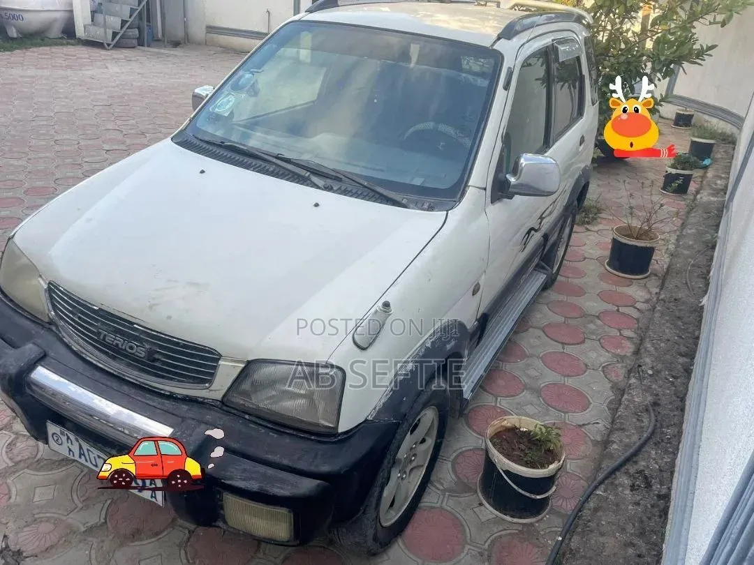 Car 1998 White