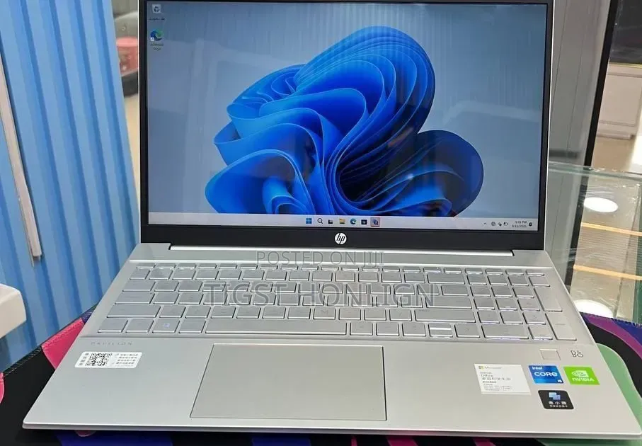 New Laptop HP Pavilion 15 16GB Intel Core i5 SSD 512GB