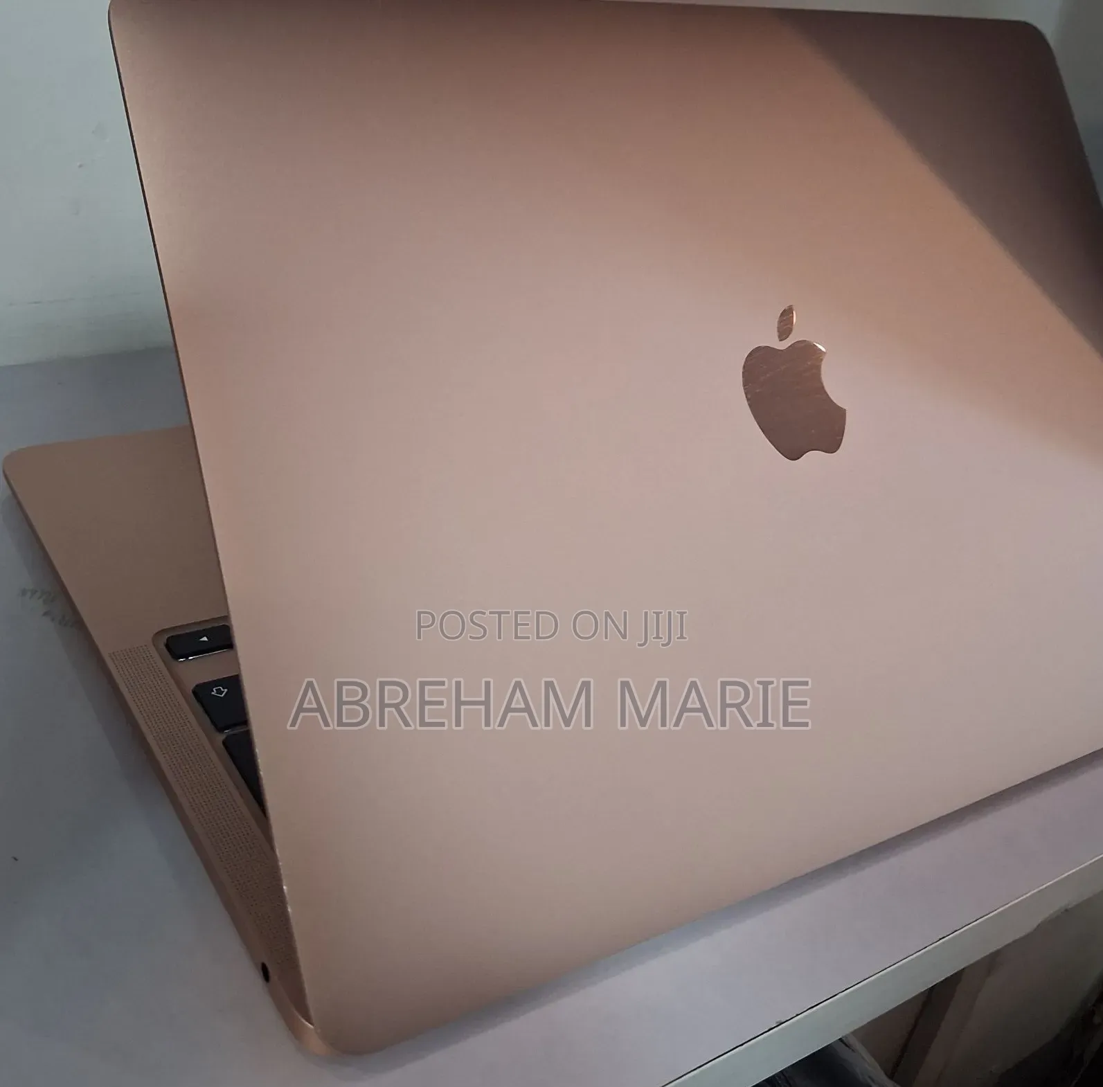 New Laptop Apple MacBook Air 2020 8GB Intel Core i5 SSD 256GB