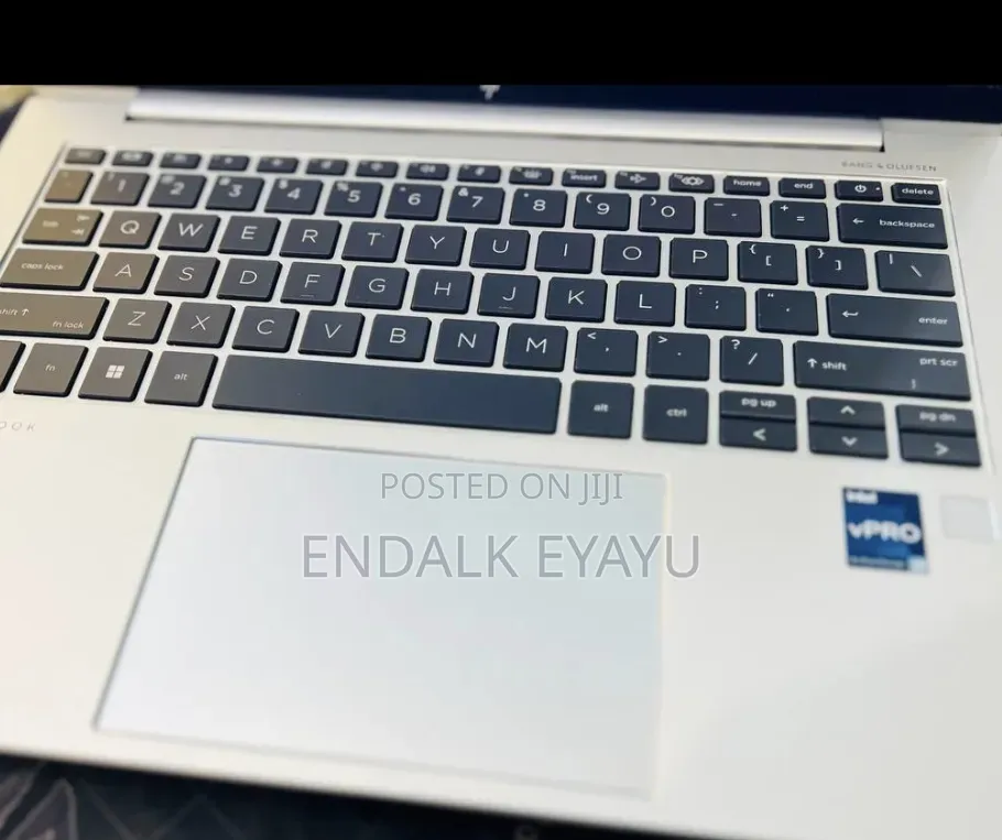 New Laptop HP EliteBook 840 G9 16GB Intel Core i7 SSD 512GB