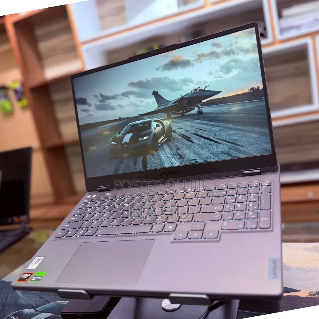 New Laptop Lenovo Legion 5 16GB AMD Ryzen 7 SSD 1T