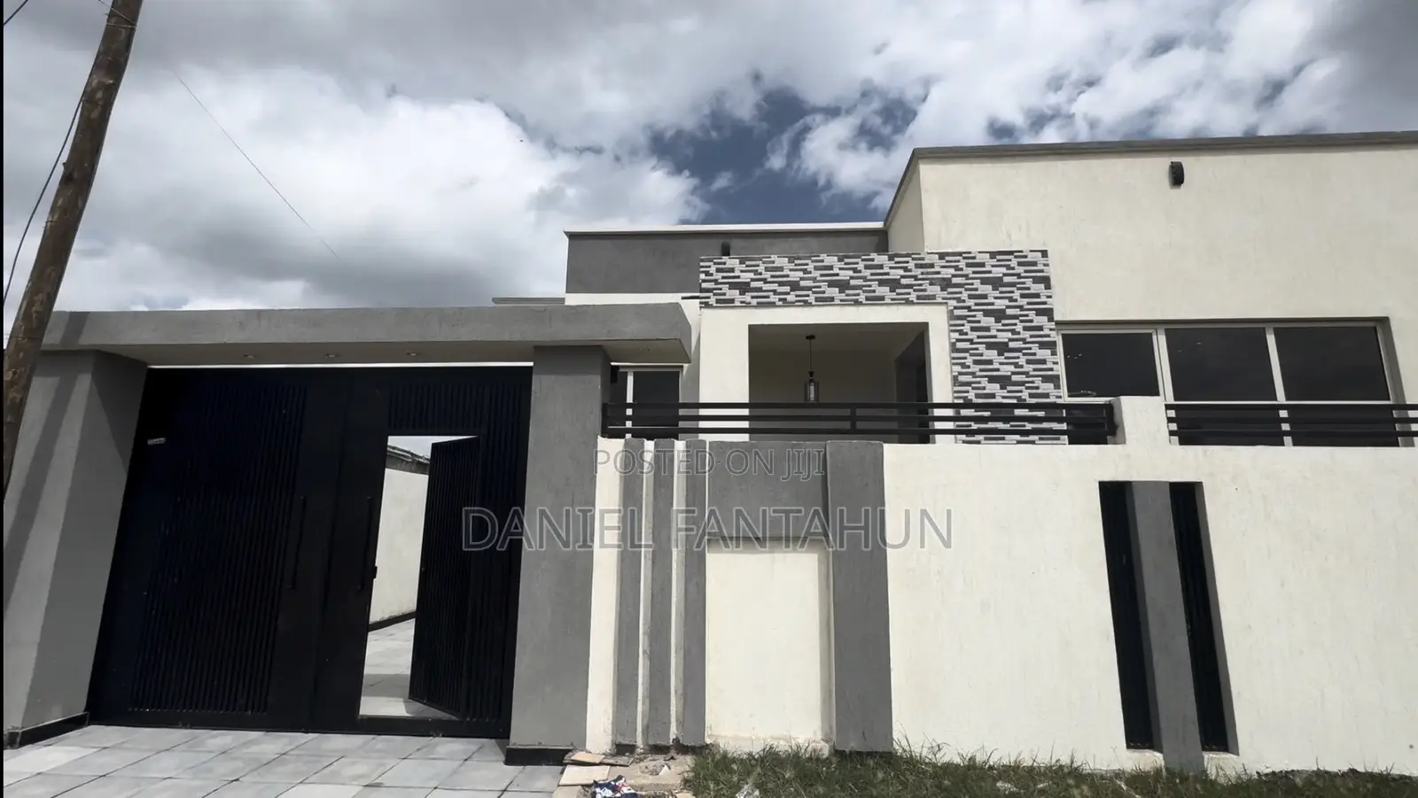 5bdrm Villa in 150 M2 Villa Ayat 49, Yeka for sale